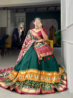 Buy Indian Designer Lehengas For Women Online | Aashni + Co
