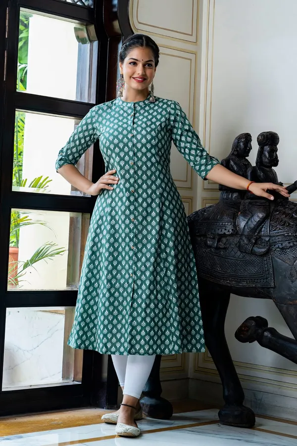 Buy online Keyhole Neck Embroidered Straight Kurta from Kurta Kurtis for  Women by W for ₹800 at 60% off | 2023 Limeroad.com