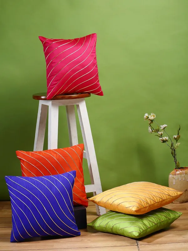 https://d1311wbk6unapo.cloudfront.net/NushopCatalogue/tr:f-webp,w-600,fo-auto/Gifts_Island®_Set_of_5_Polyester_Silk_Multicolor___Gold-Tone_Wave_Striped_Square_Cushion_Covers_16_inch_x_16_inch__40.64_x_40.64_cm__Multicolor__Y9HAN46EPE_2022-08-22_1.jpg__Gifts Island