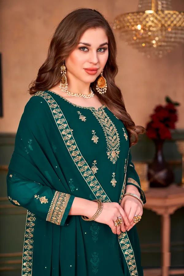 Fashionable salwar outlet suit