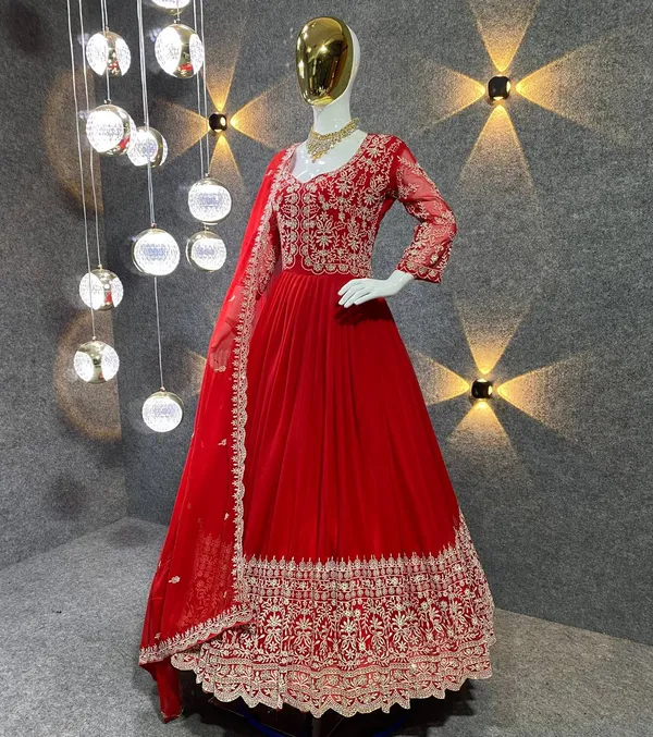 https://d1311wbk6unapo.cloudfront.net/NushopCatalogue/tr:f-webp,w-600,fo-auto/LUNCHING_NEW_ĐĚSIGNER_PARTY_WEAR_LOOK_NEW_GOWN_IN_RED_XI70KFABNT_2024-03-03_1.jpg__Ethnic Shine