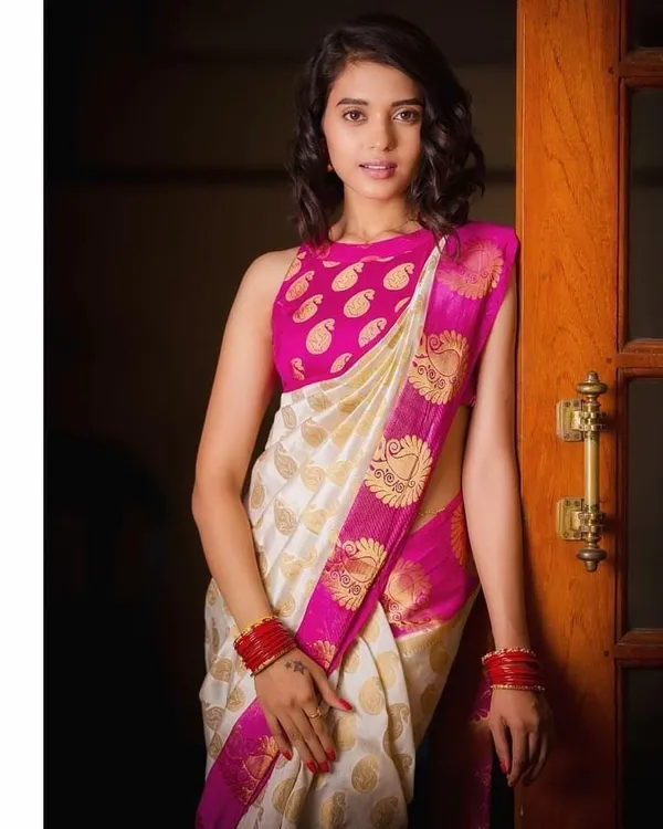 Banarasee Semi-Katan Zari Jaal & Contrast Border Saree-Cream & Pink